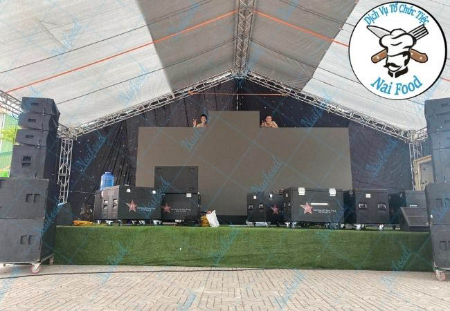 &Acirc;m thanh, &aacute;nh s&aacute;ng v&agrave; MC