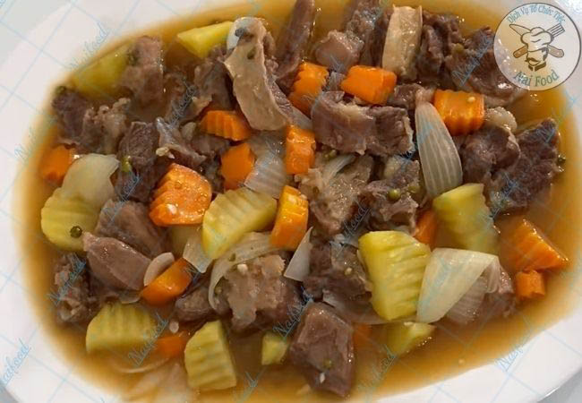 B&ograve; hầm ti&ecirc;u xanh