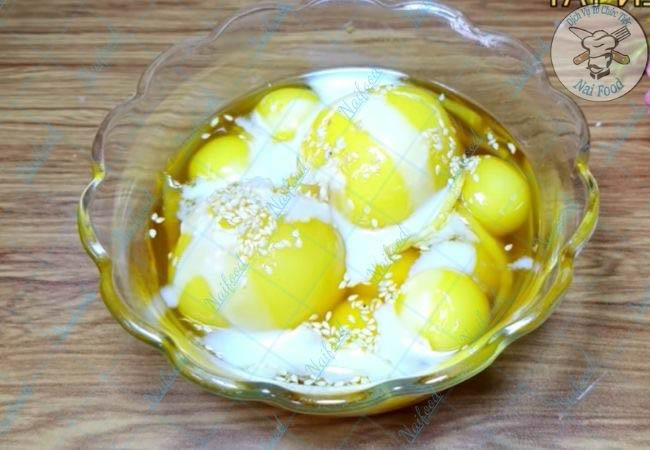 Tr&aacute;ng miệng ch&egrave; tr&ocirc;i nước