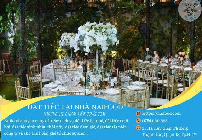 Trang tr&iacute; tiệc cưới bằng ghế tiffany