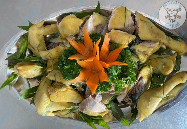 G&agrave; hấp l&aacute; chanh