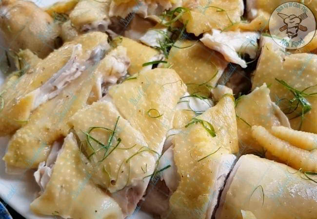 M&oacute;n g&agrave; hấp l&aacute; chanh