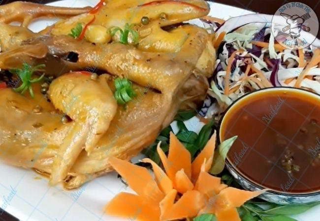 M&oacute;n g&agrave; hấp mắm nhĩ