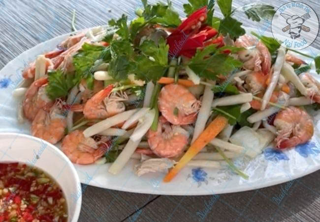 Gỏi ng&oacute; sen t&ocirc;m thịt