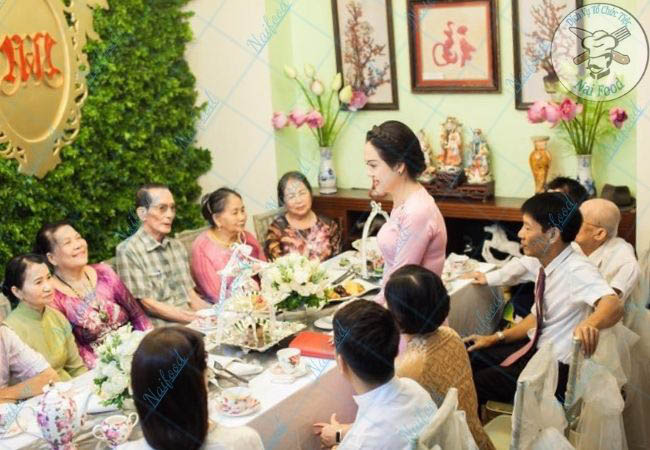 Hai b&ecirc;n gia đ&igrave;nh thống nhất ng&agrave;y cưới