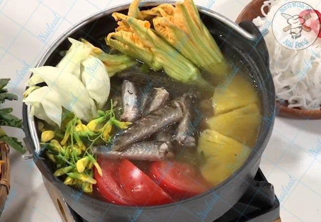 Lẩu c&aacute; k&egrave;o