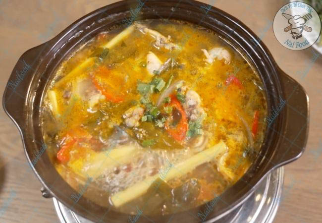 Lẩu ếch l&aacute; giang