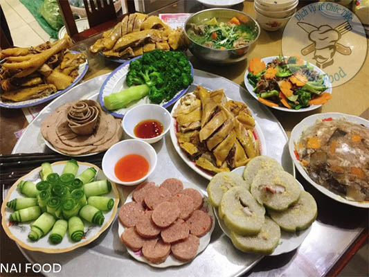 M&acirc;m cơm c&uacute;ng Tất ni&ecirc;n miền Bắc