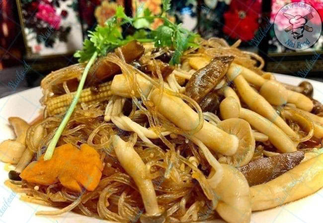 Miến x&agrave;o rau củ chay c&uacute;ng