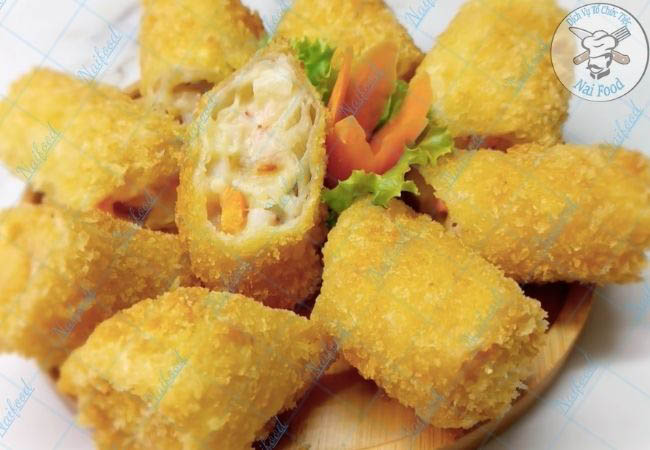 Chả gi&ograve; hải sản&nbsp;