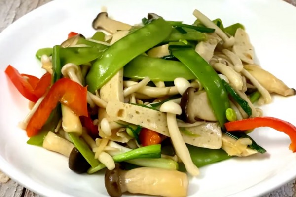 Rau x&agrave;o thập cẩm chay