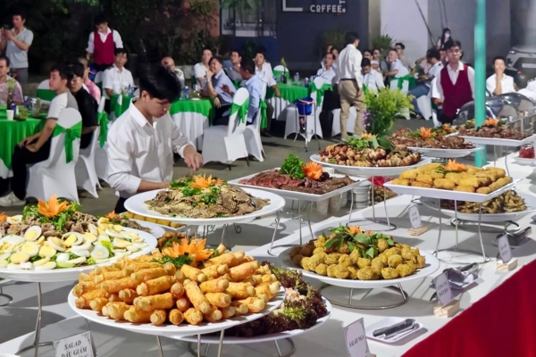 Thực đơn tiệc nướng BBQ cho tiệc cuối năm c&ocirc;ng ty