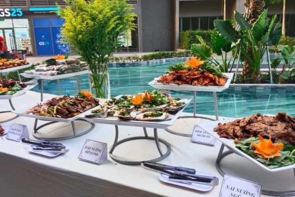 Gợi ý những thực đơn tiệc buffet ngoài trời.