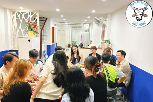 Đặt tiệc th&ocirc;i n&ocirc;i tại nh&agrave; B&igrave;nh Thạnh