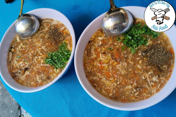 Soup g&agrave; x&eacute; phay