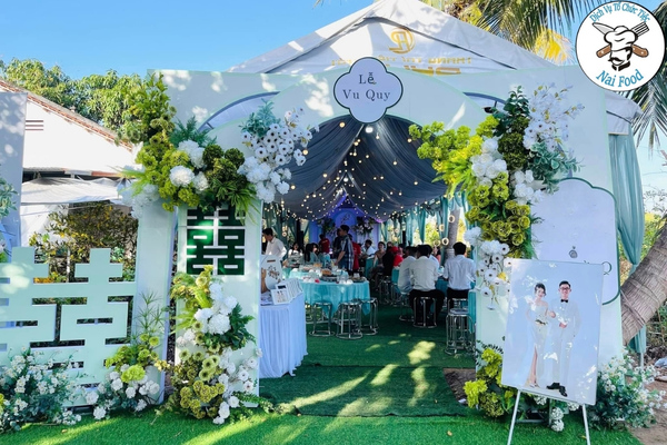 Cổng cưới theo concept ri&ecirc;ng