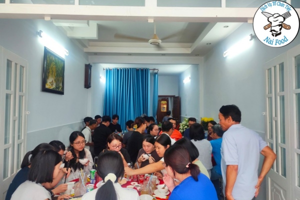 Kh&ocirc;ng gian diễn ra buổi tiệc chay 