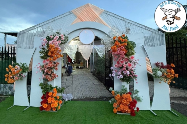 C&aacute;c mẫu rạp cưới