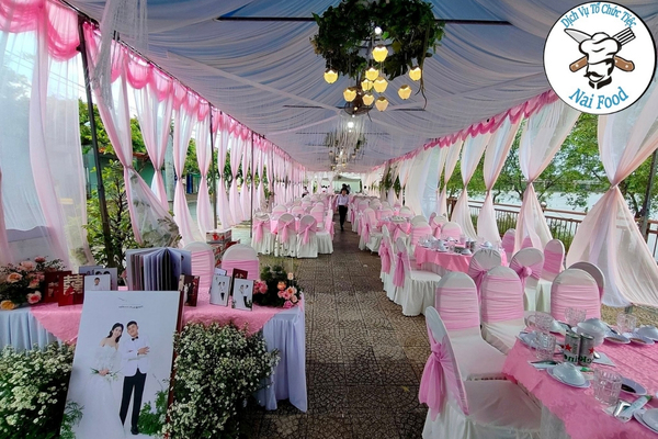 C&aacute;c mẫu rạp cưới